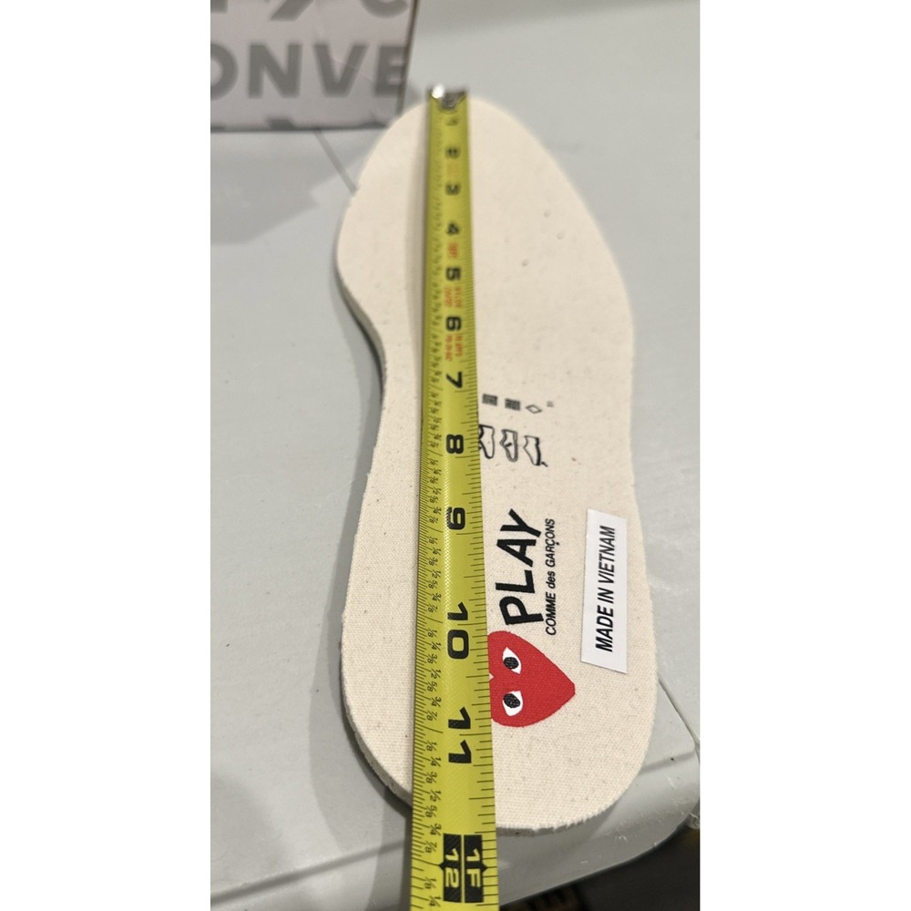COMME DES GARÇONS PLAY M11W13 Converse Chuck 70OG Single Heart Hi Sneakers Black - Picture 14 of 15
